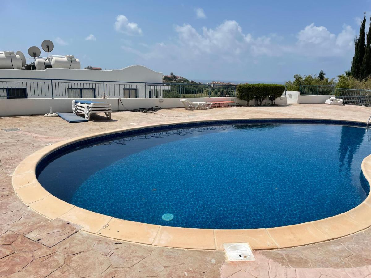 Chloraka Park D101 Apartment Paphos Bagian luar foto