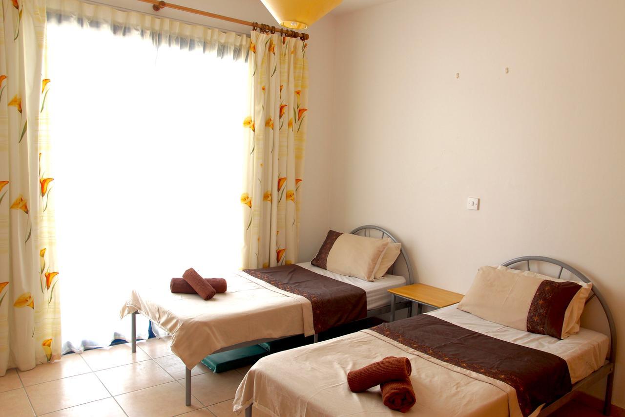 Chloraka Park D101 Apartment Paphos Bagian luar foto