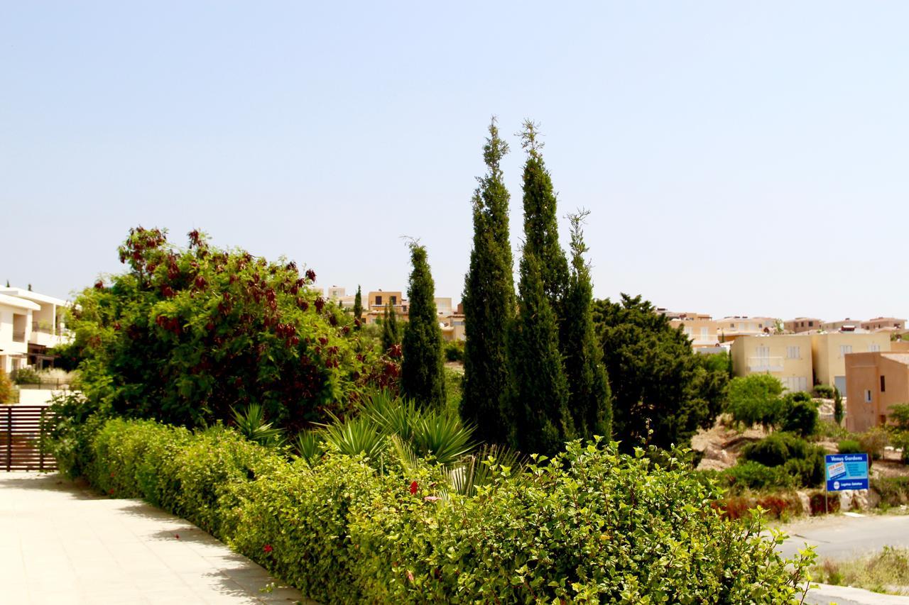 Chloraka Park D101 Apartment Paphos Bagian luar foto