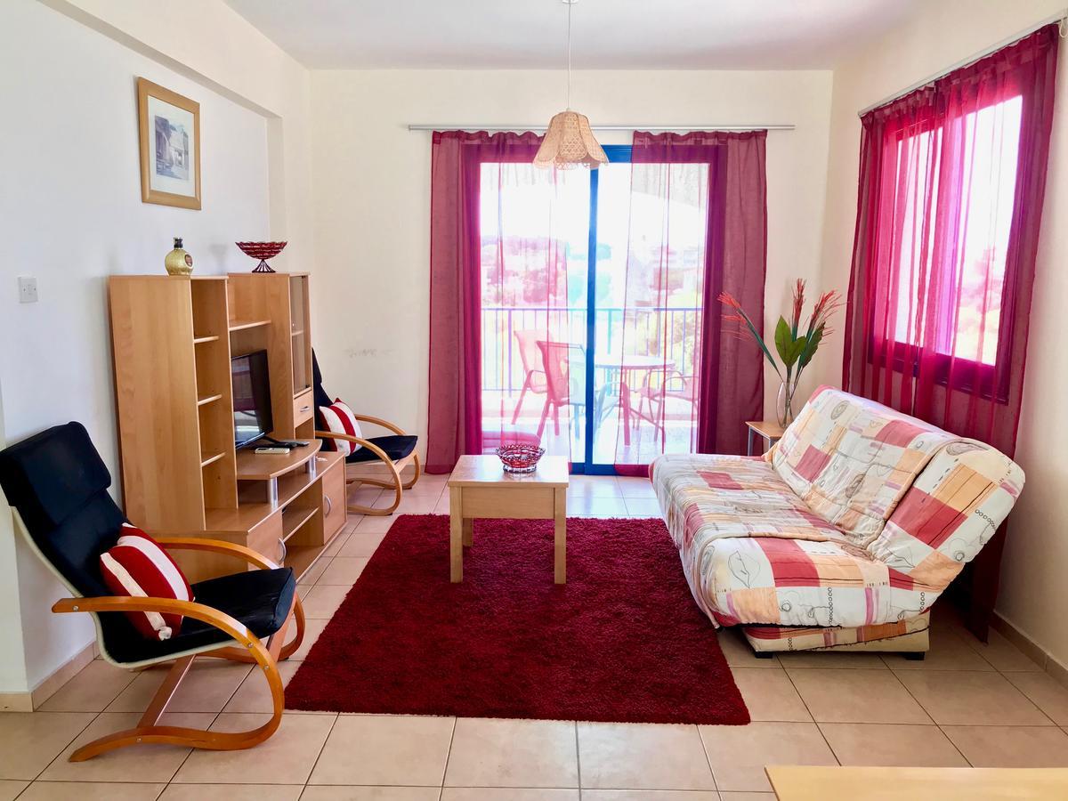Chloraka Park D101 Apartment Paphos Bagian luar foto